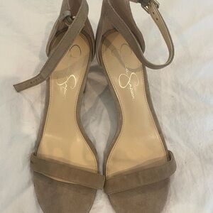 Jessica Simpson Women's Tan Suede Sandals